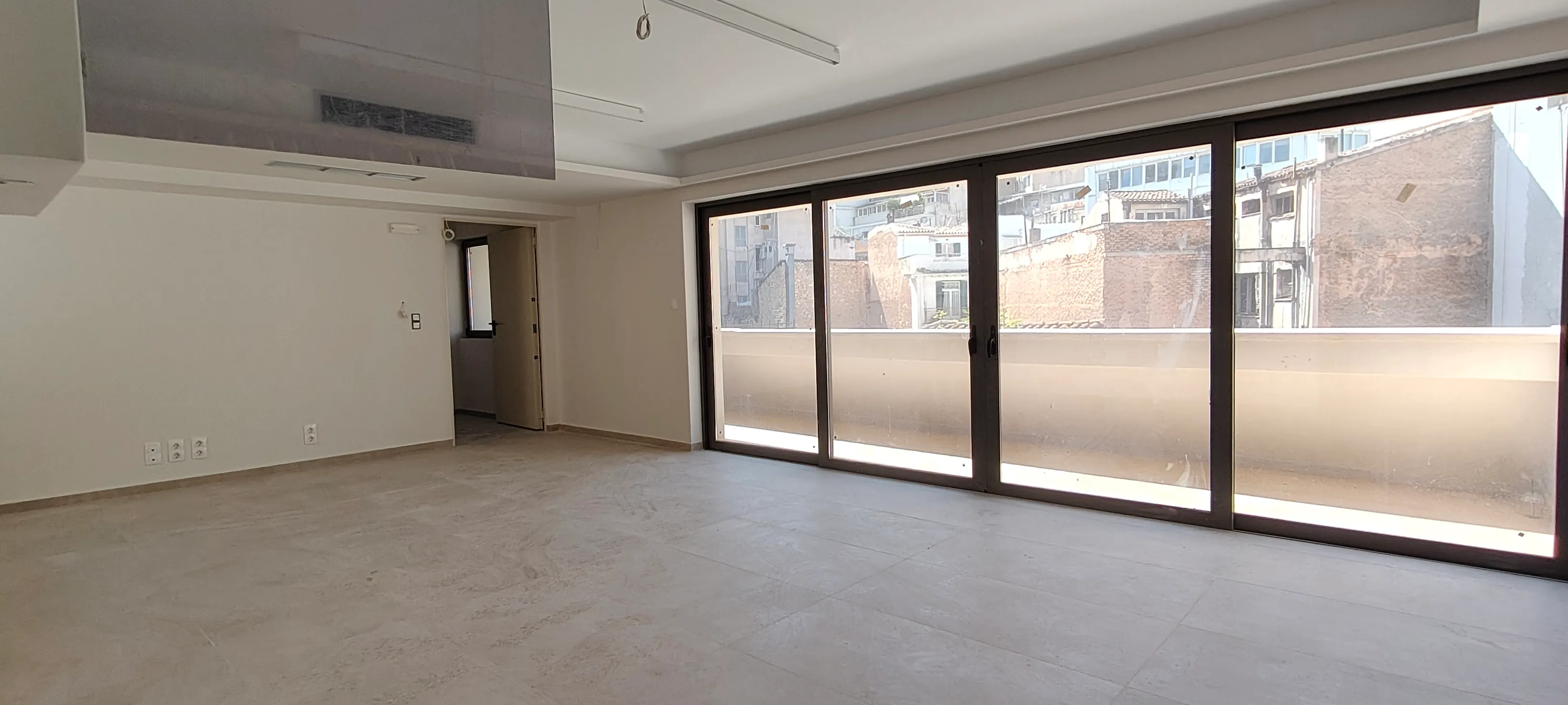 Omonia, Athens - Office & Retail Building