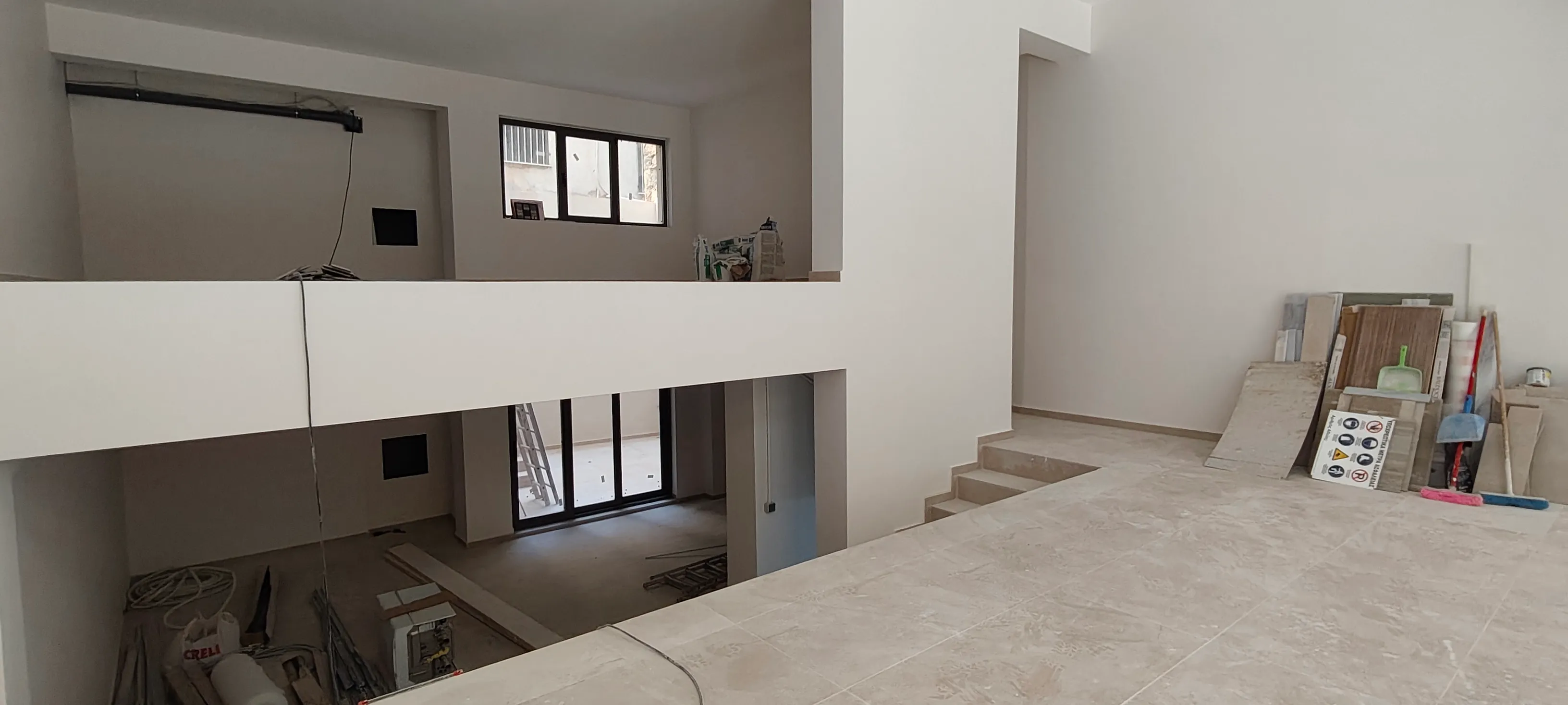 Omonia, Athens - Office & Retail Building